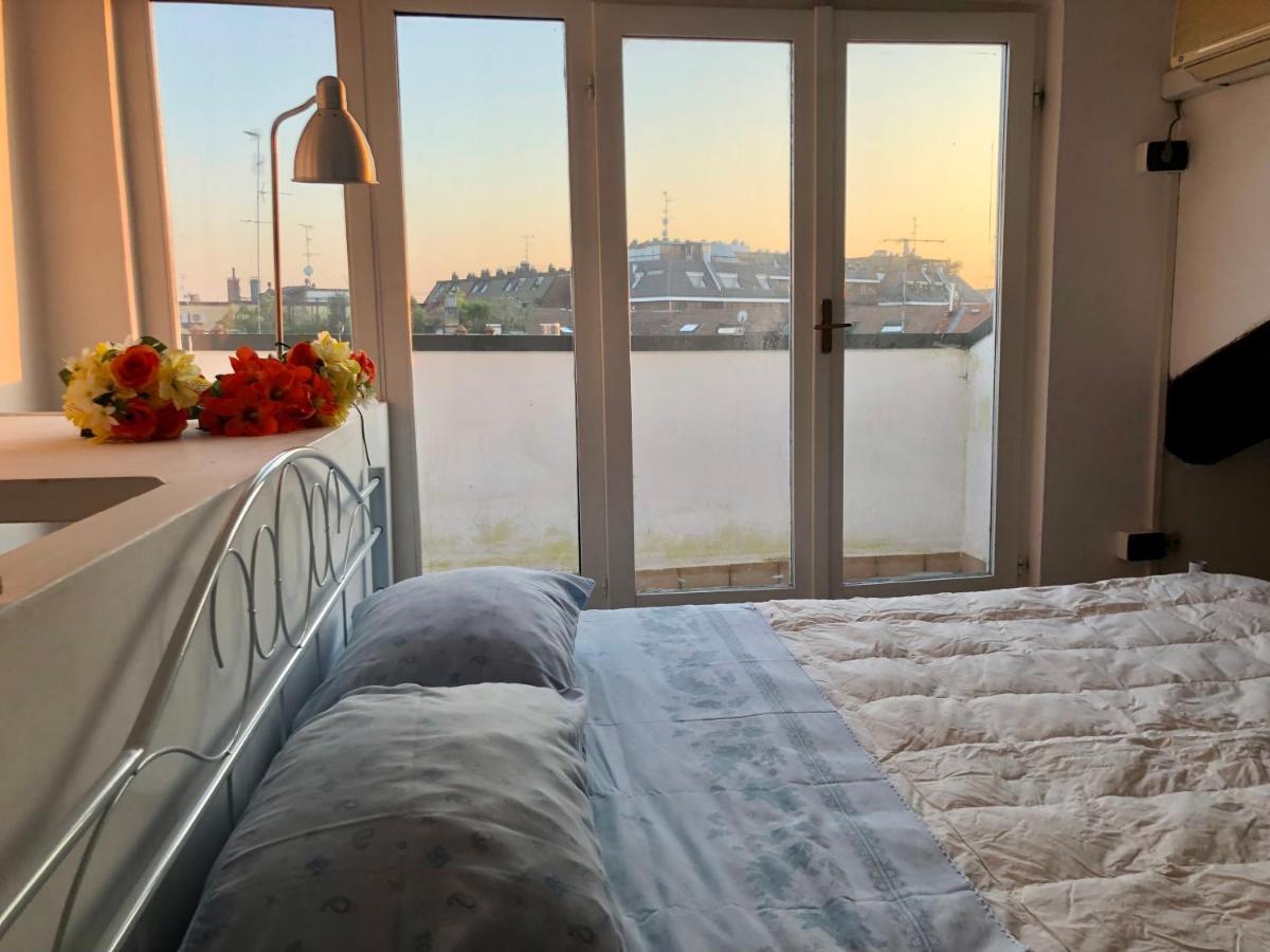 Charming 1-Bed Apartment In Milano Экстерьер фото