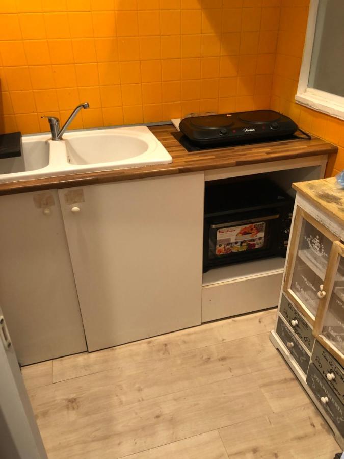 Charming 1-Bed Apartment In Milano Экстерьер фото